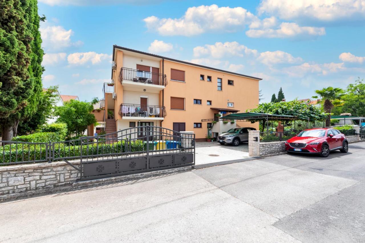 Apartment Casa Banko Ровинь Экстерьер фото