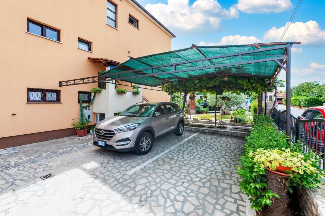 Apartment Casa Banko Ровинь Экстерьер фото