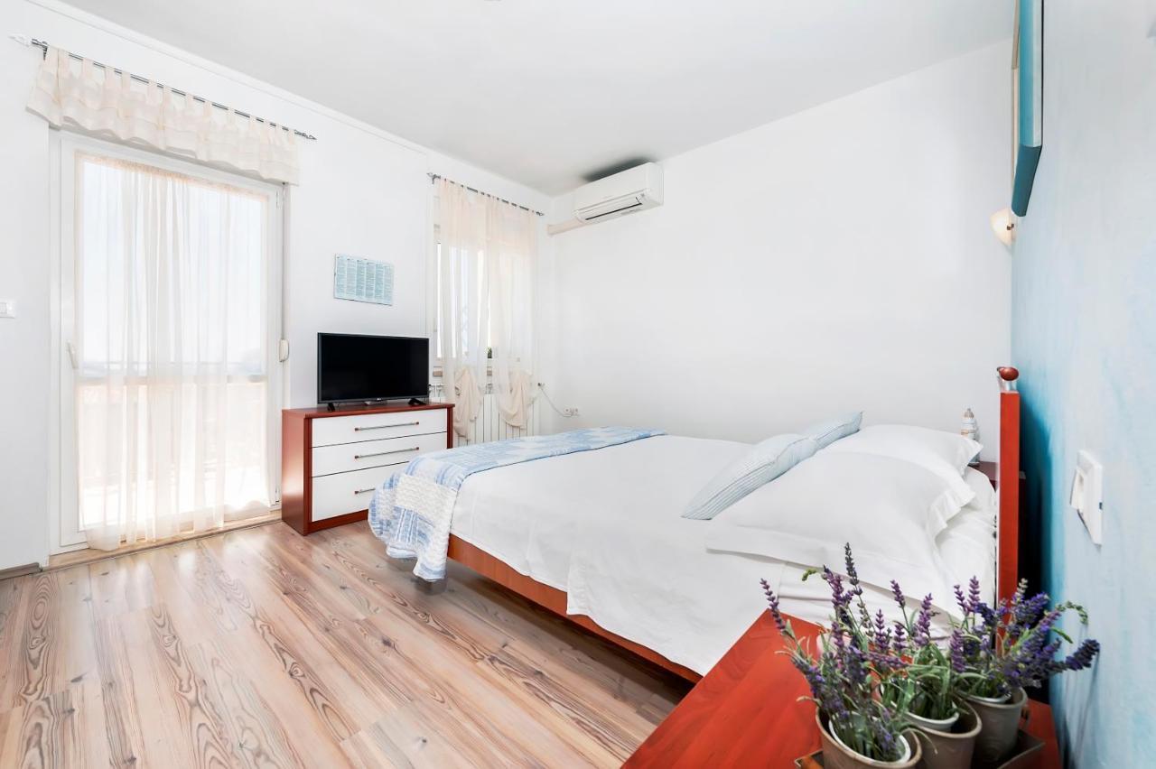 Apartment Casa Banko Ровинь Экстерьер фото